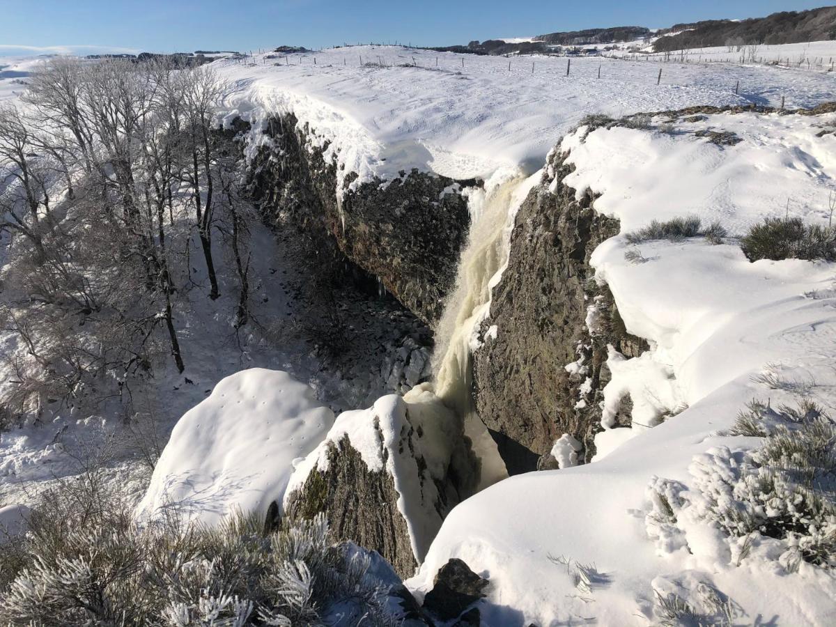 L'Oustal Villa Nasbinals Exteriör bild