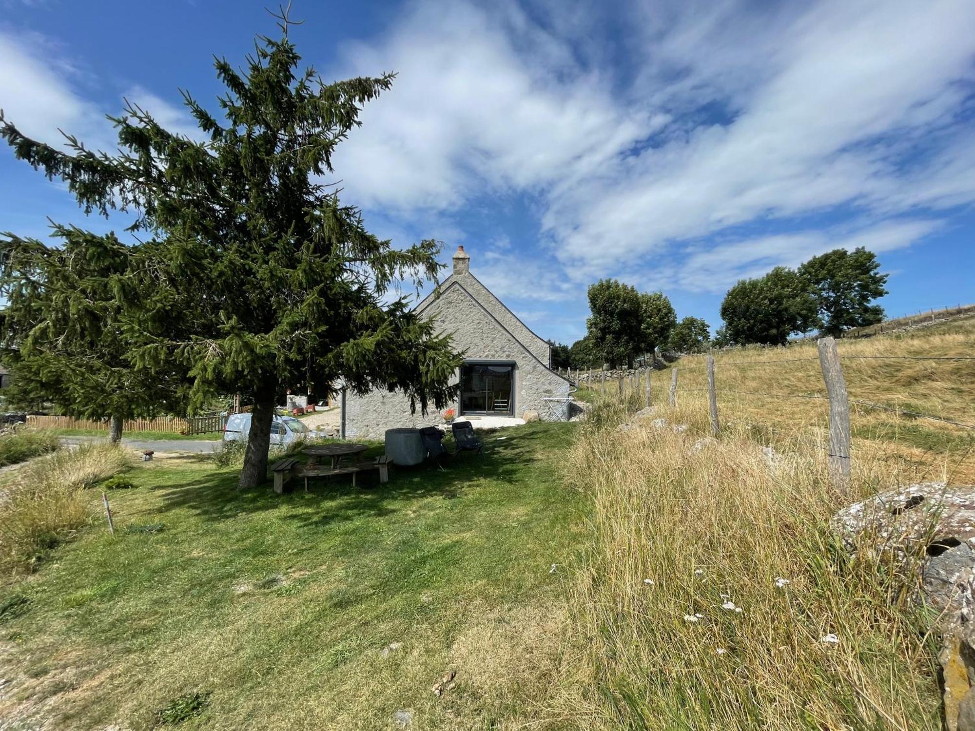 L'Oustal Villa Nasbinals Exteriör bild